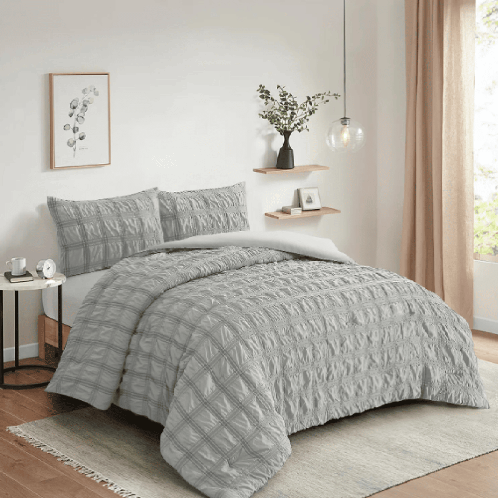Breathable microfiber comforter set designed for year-round comfort Grey
